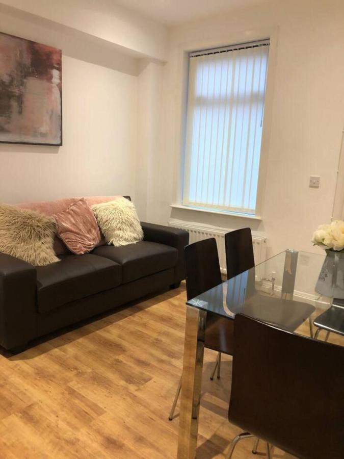 Lovely 4-Bed House In Anfield All En-Suite Liverpool Kültér fotó