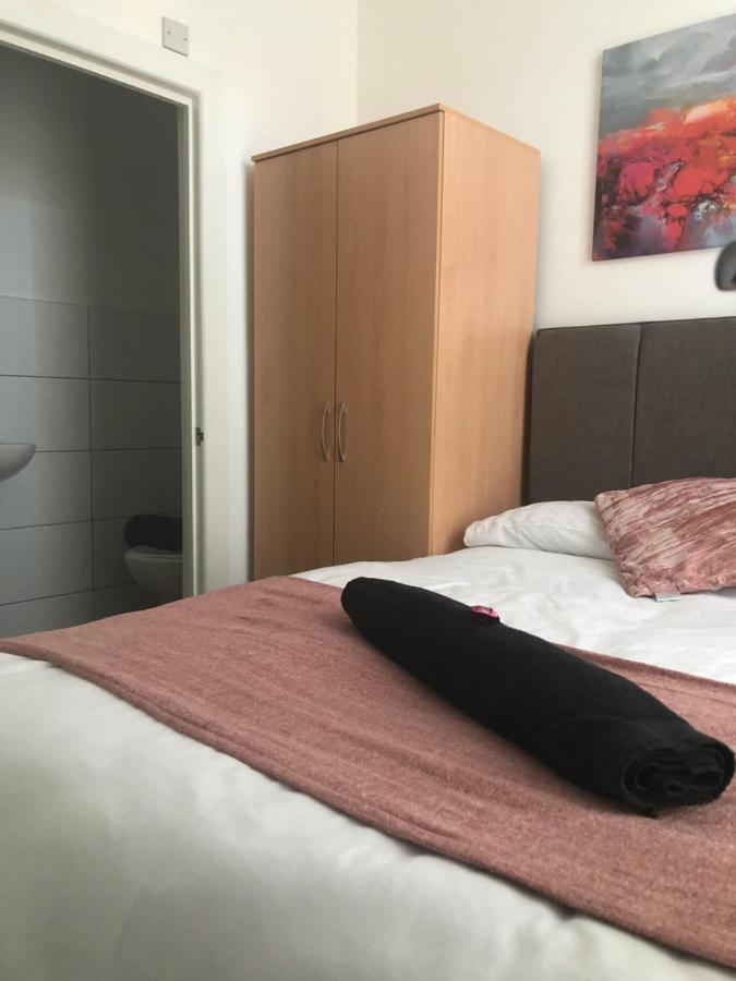 Lovely 4-Bed House In Anfield All En-Suite Liverpool Kültér fotó